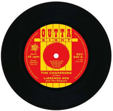 Saundra Mallett & the Vandellas: Chaperone/Camel Walk (7-Inch Single)