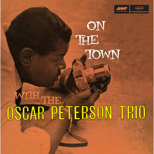 On The Town With Herb Ellis & Ray Brown - Limited 180-Gram Vinyl with Bonus Trackby Peterson, Oscar Trio (Vinyl Record)