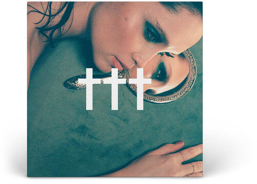 Crosses: Day One / Vivien (7-Inch Single)